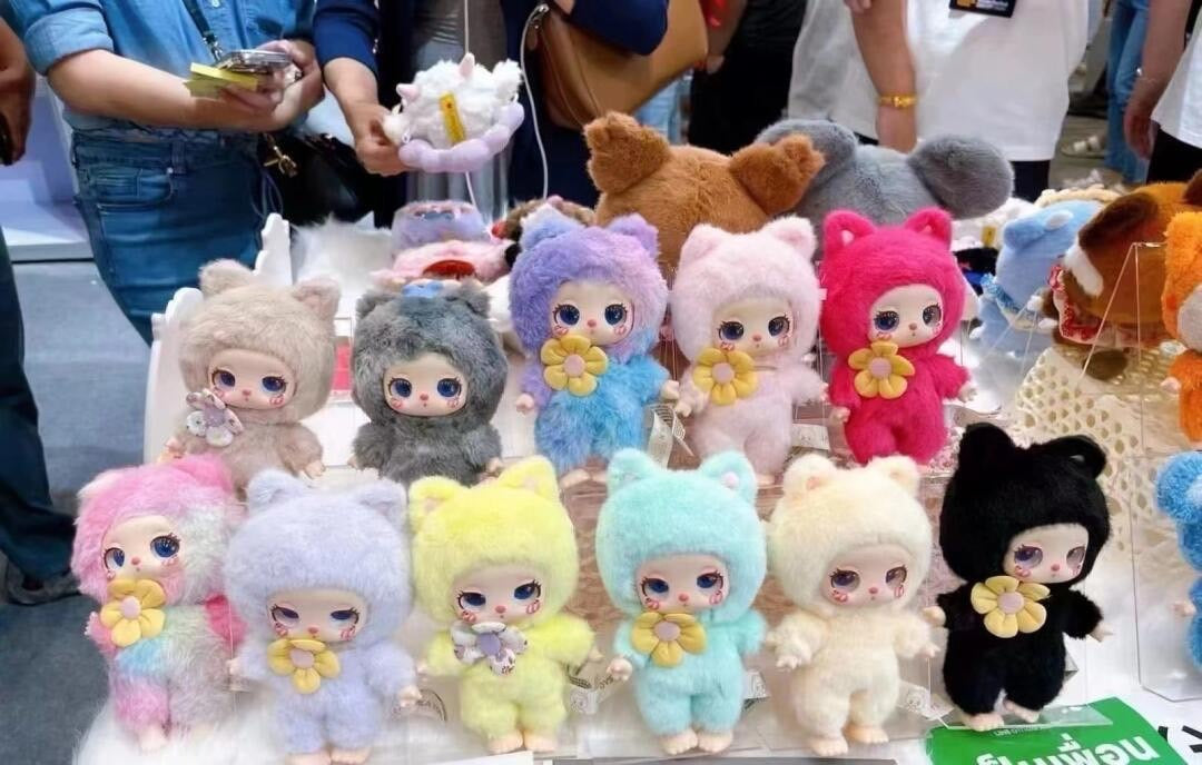 #89 Liila's Lucky Cat-V1 Series Series Plush Dolls